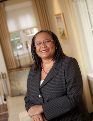 Evelynn Hammonds